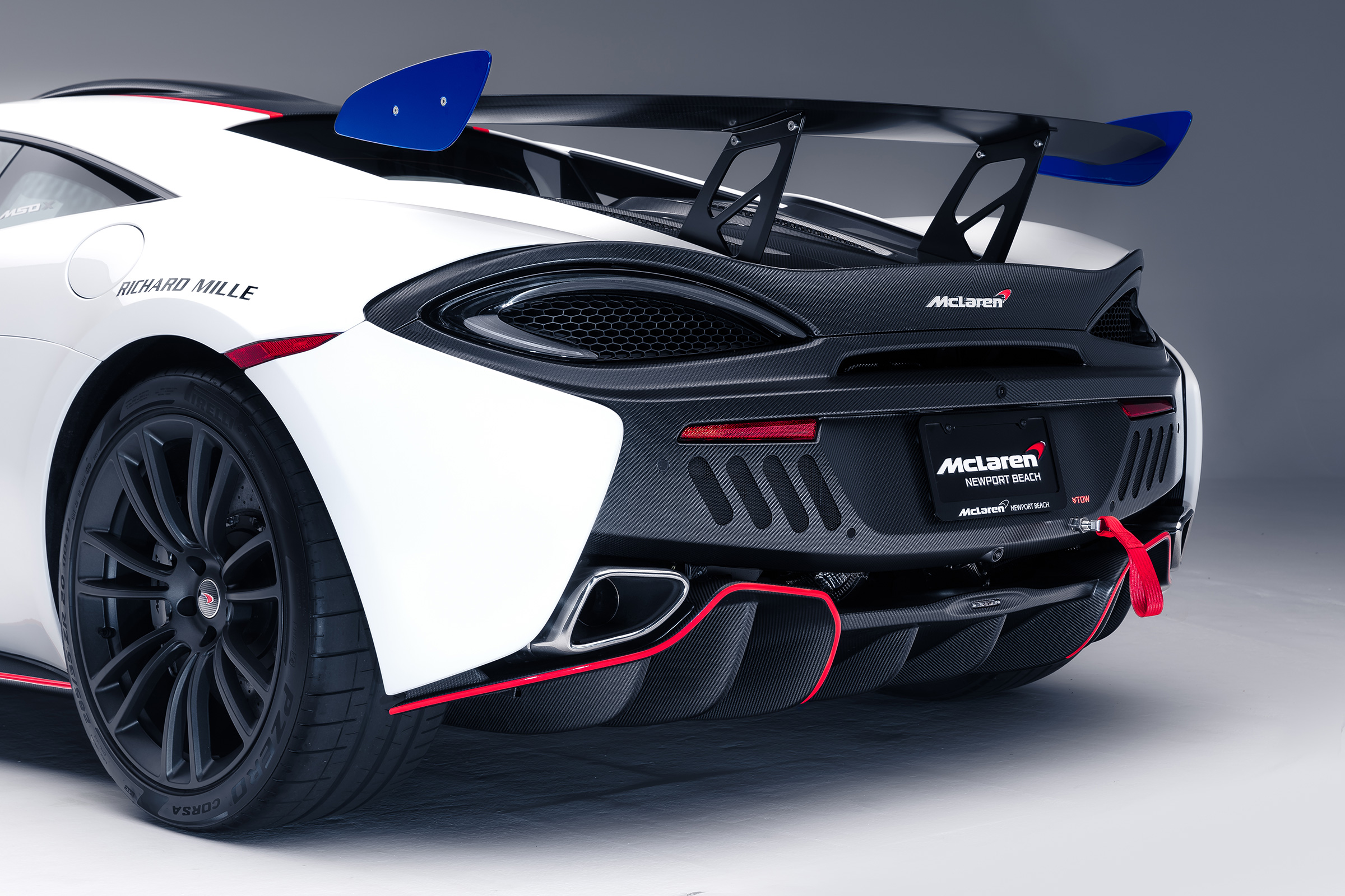 McLaren MSO X – rear