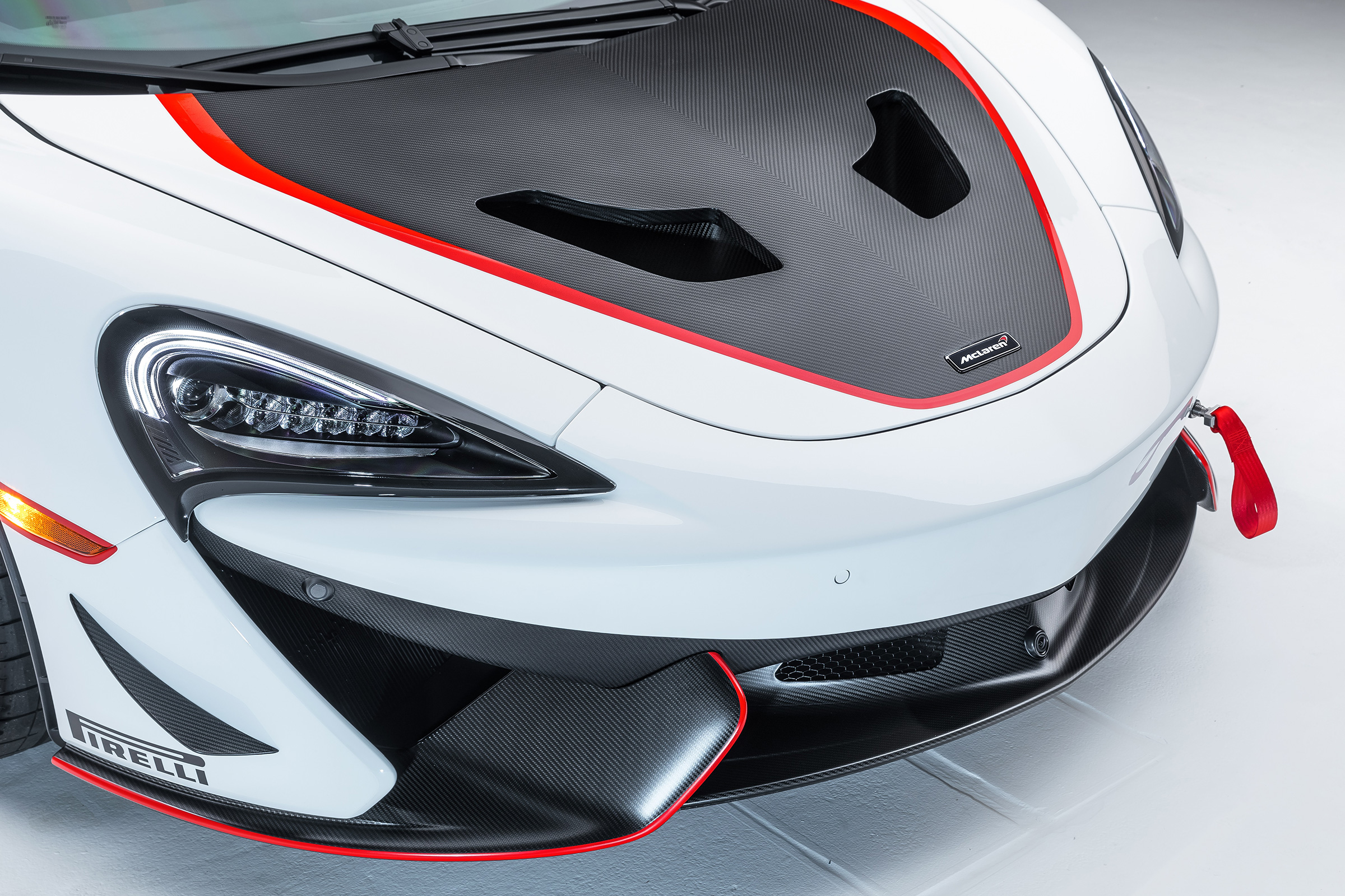 McLaren MSO X – bonnet