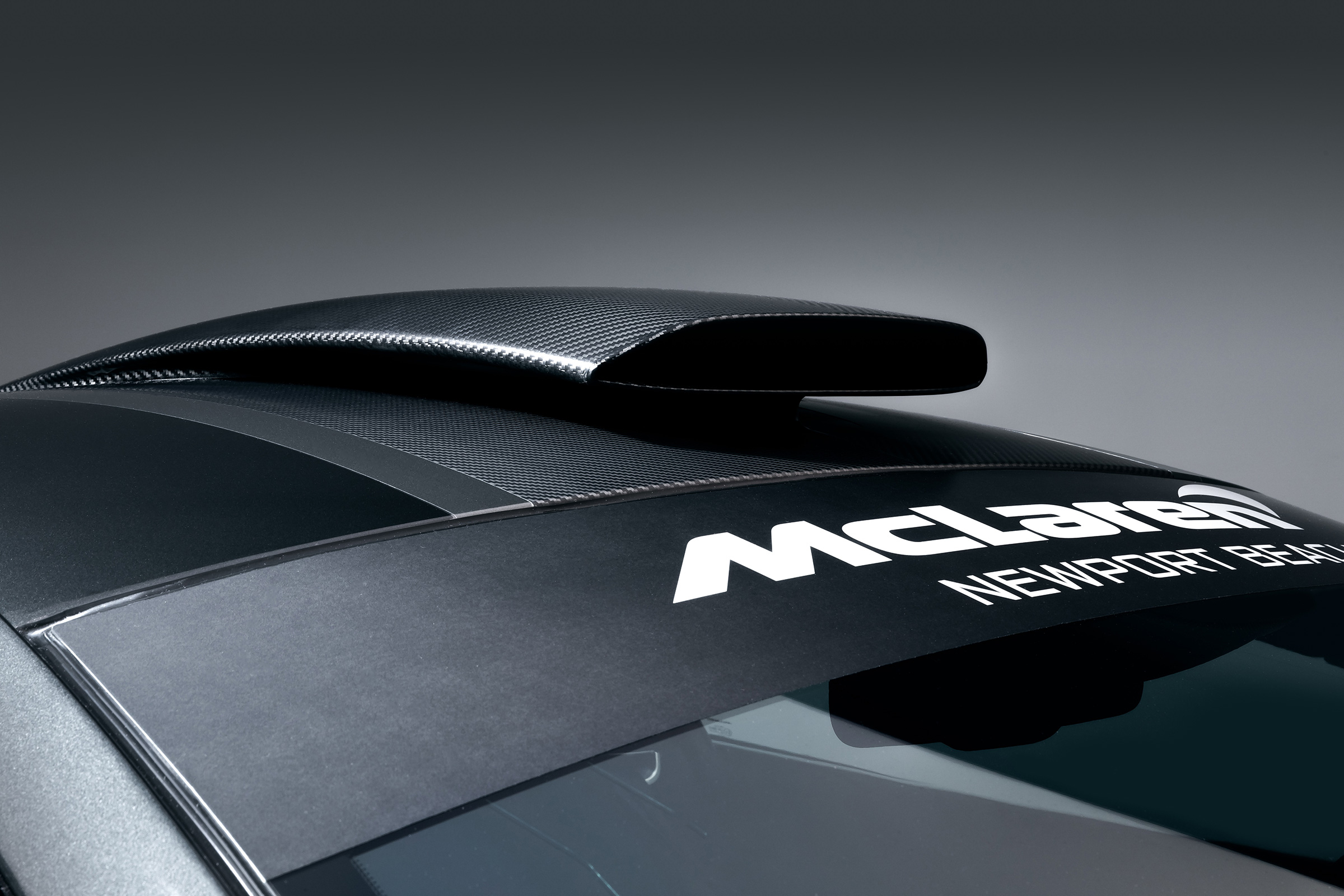 McLaren MSO X – roof scoop