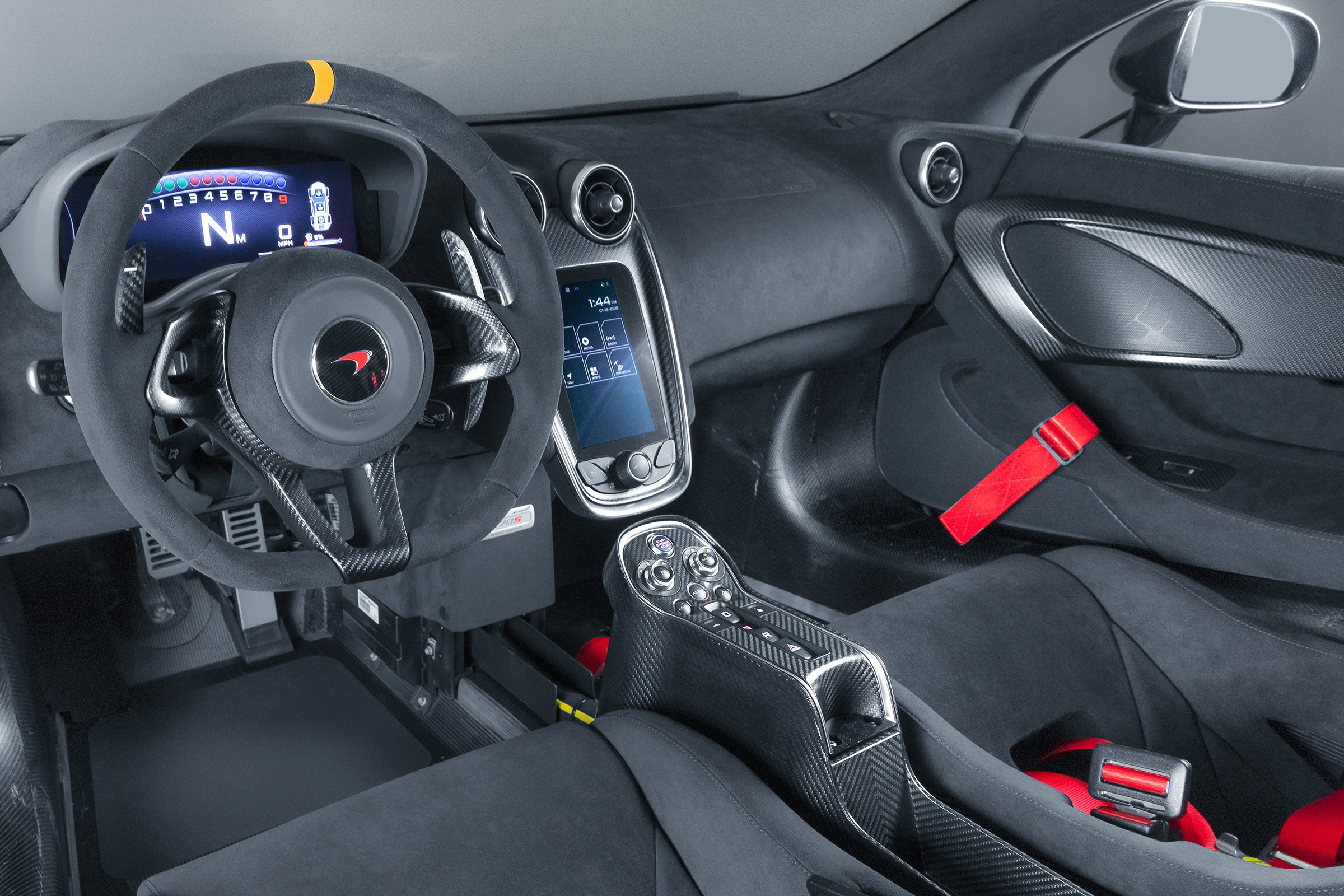 McLaren MSO X – interior