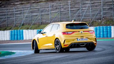 Renault Megane R.S. – rear quarter cornering