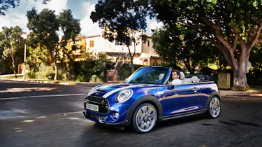 Mini Cooper facelift - mini cab front