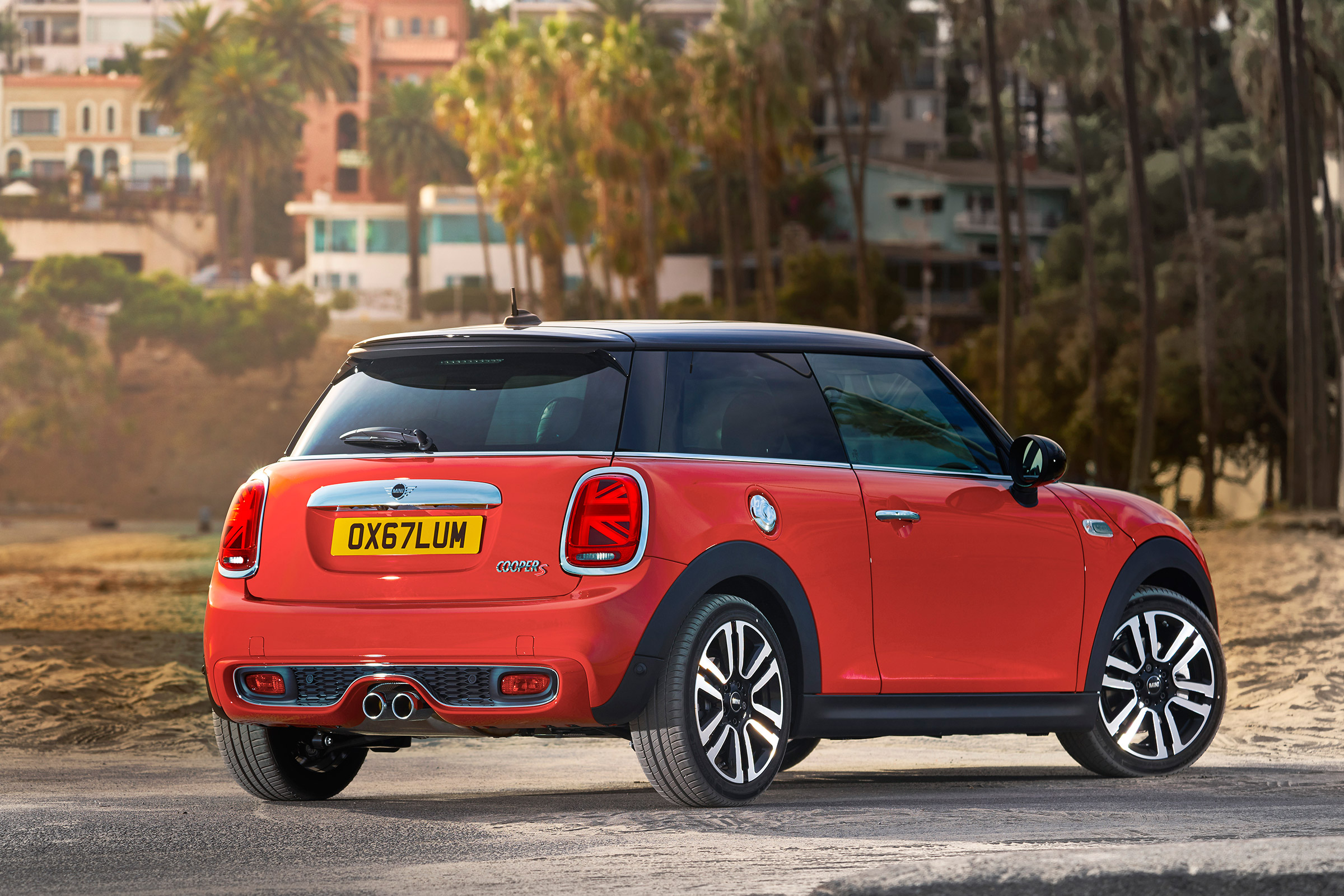 Mini Cooper facelift - rear quarter