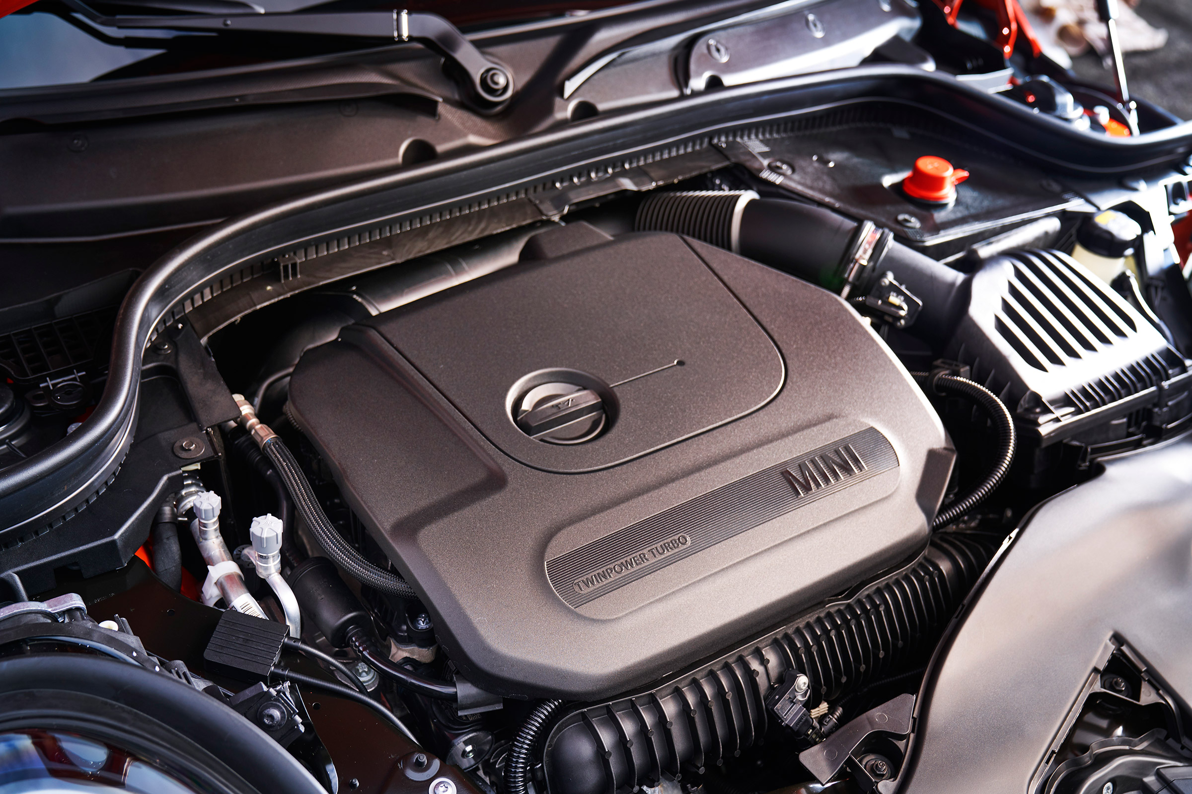 Mini Cooper facelift - engine bay