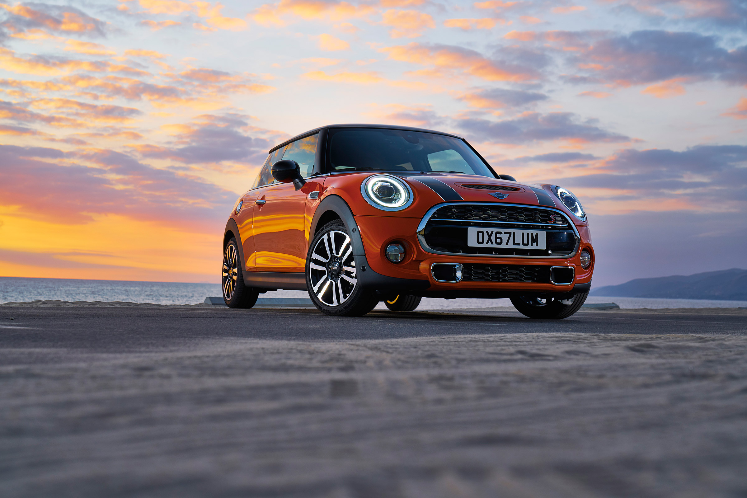 Mini Cooper facelift - front