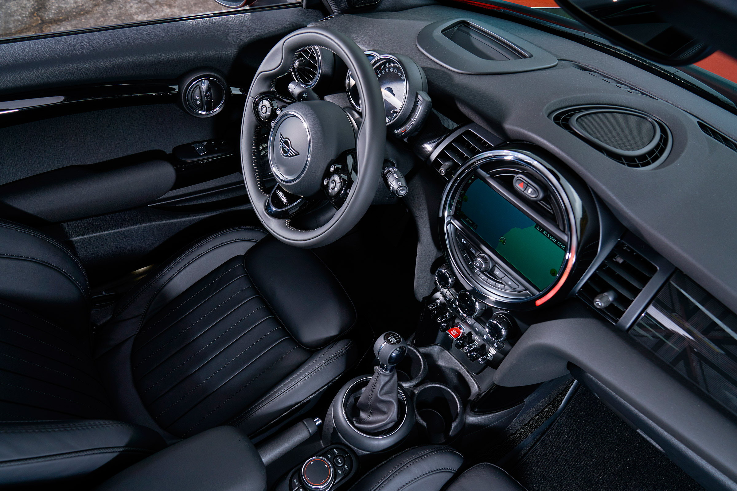 Mini Cooper facelift - interior