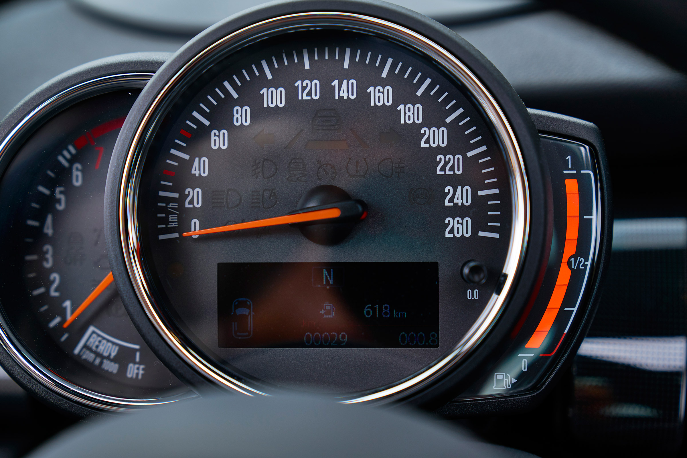 Mini Cooper facelift - dials