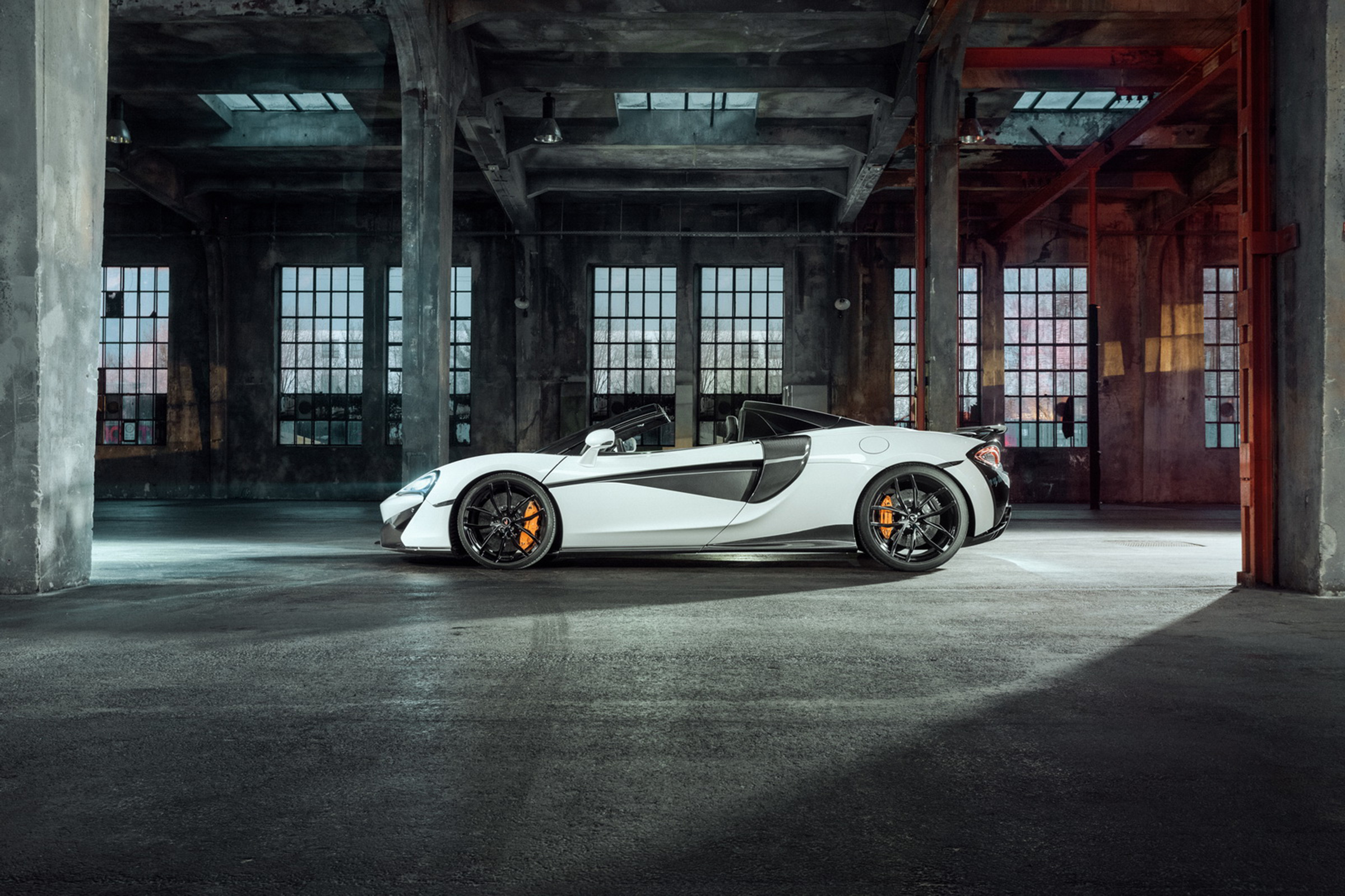 Novitec McLaren 570S Spider – side