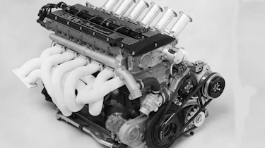 BMW M1 – engine