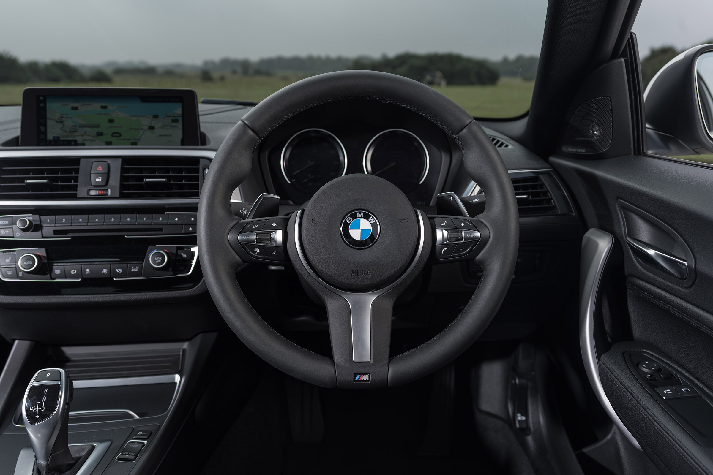 BMW 1-series hatch - dash
