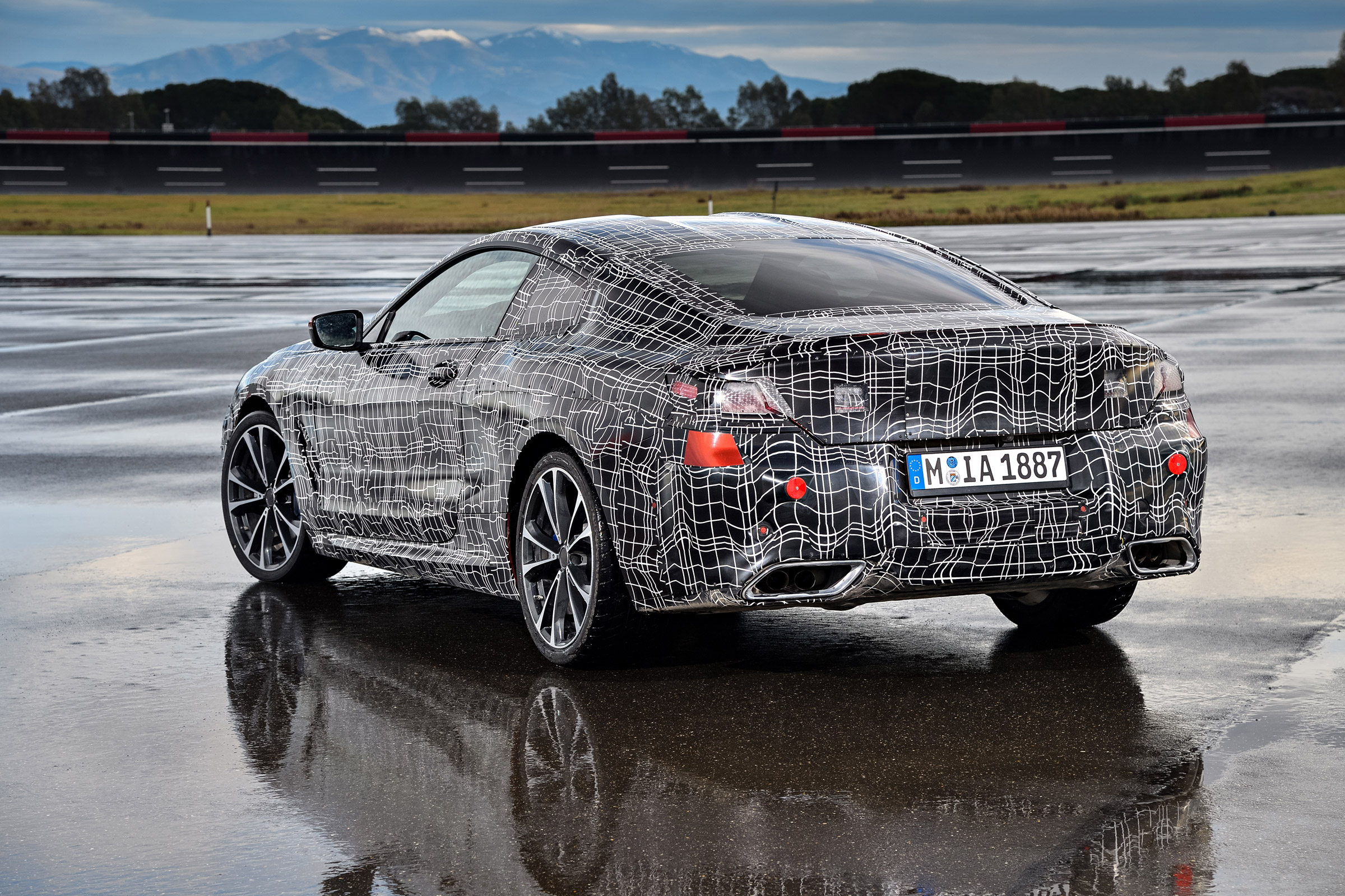 BMW 8 series official spy shots static