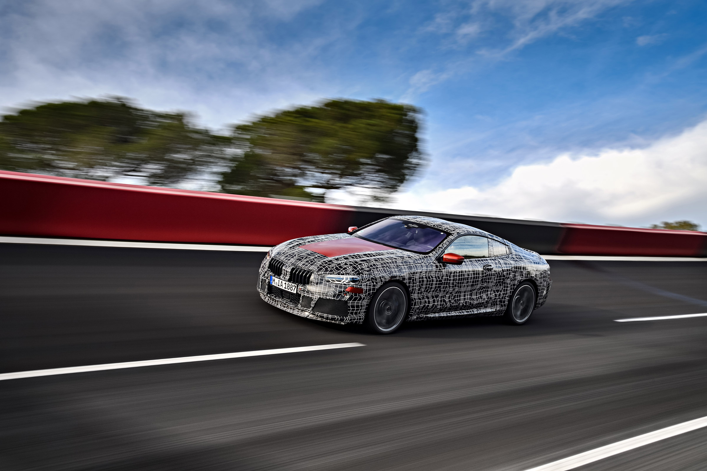 BMW 8 series official spy shots 
