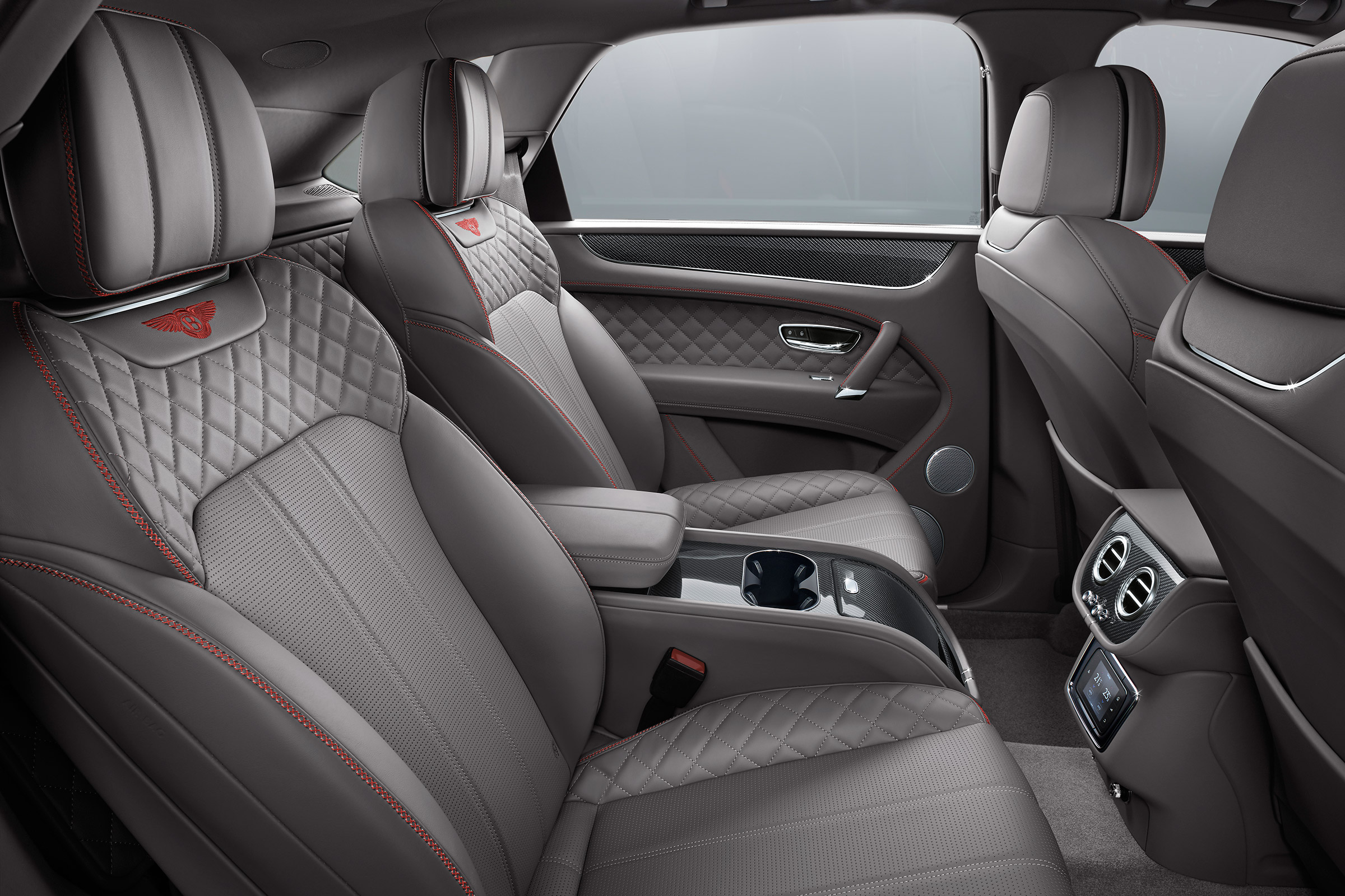 Bentley Bentayga V8 petrol - interior