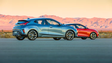 Hyundai Veloster - side