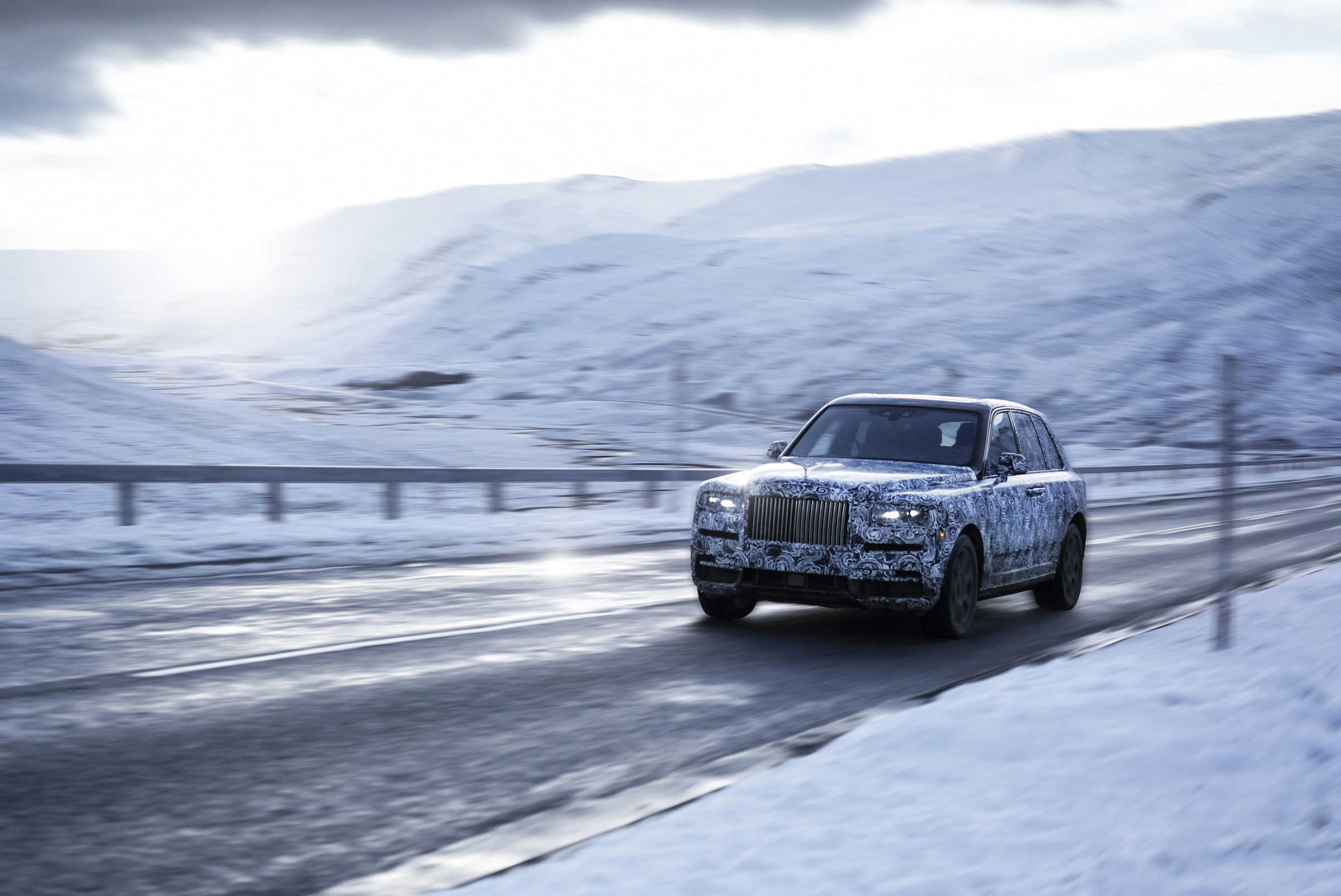Rolls-Royce Cullinan winter testing