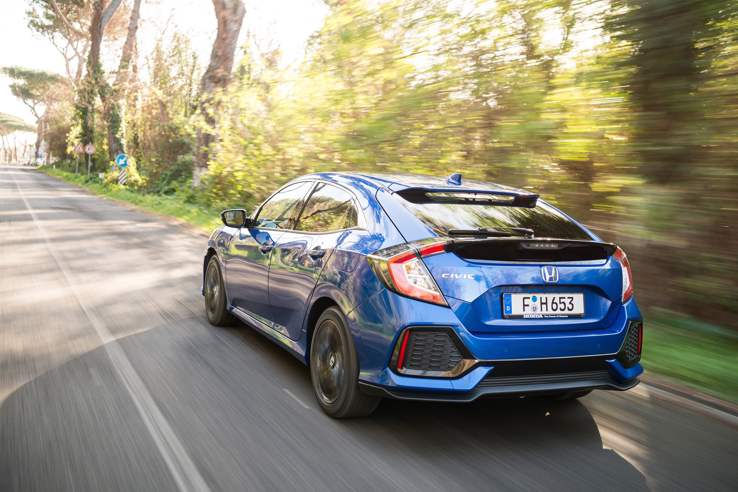 Honda Civic 1.6 i-DTEC – rear quarter