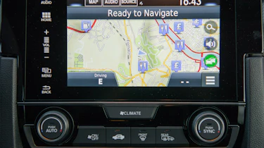 Honda Civic 1.6 i-DTEC – centre console