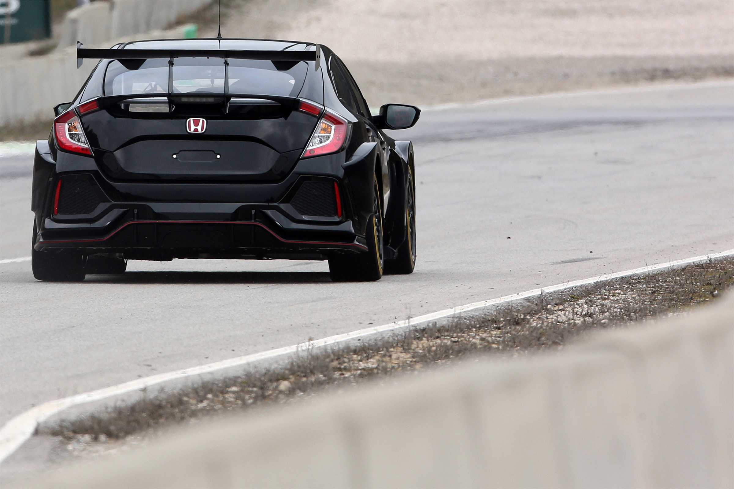 2018 Civic Type R BTCC - rear