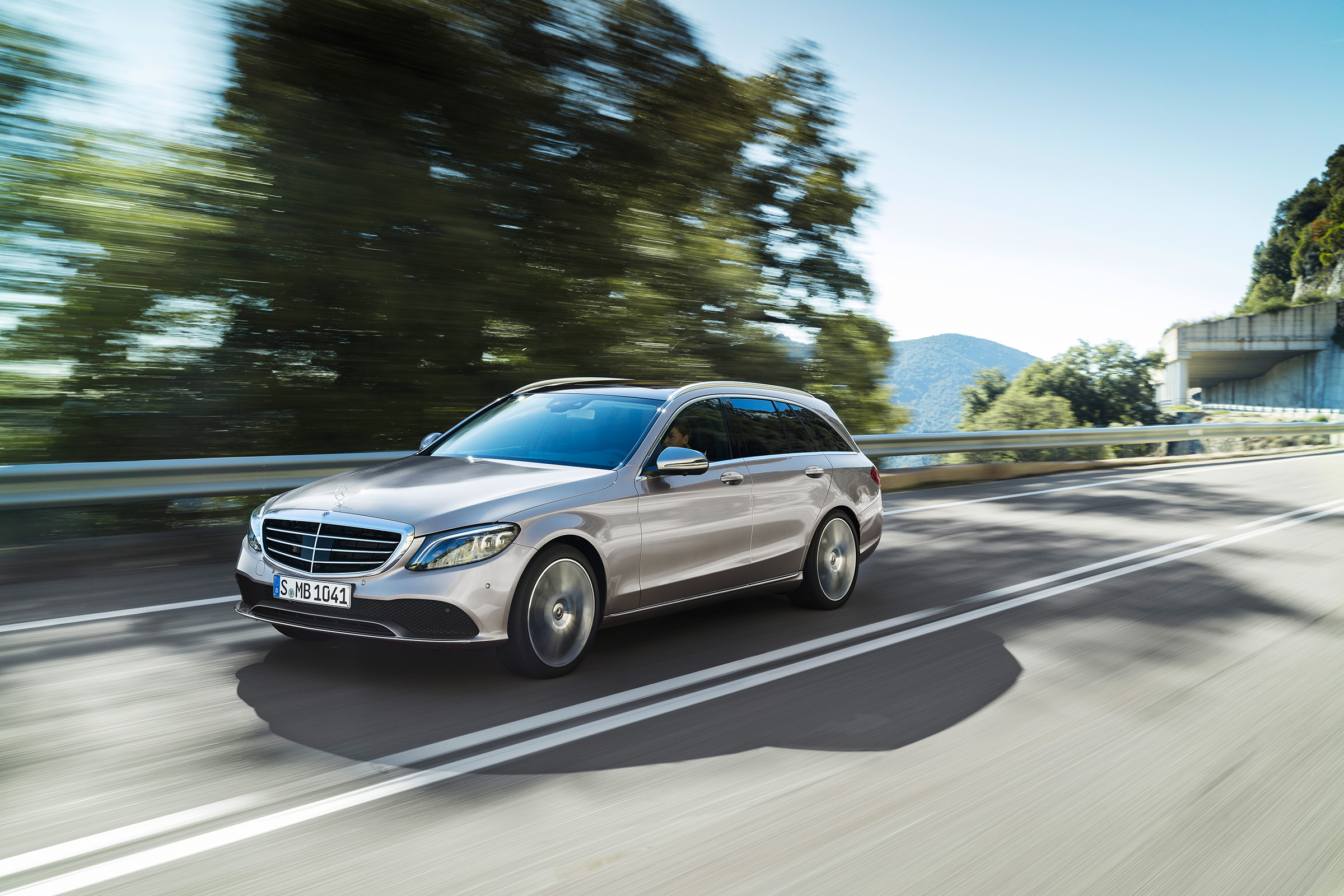 Mercedes-Benz C-class – front quarter