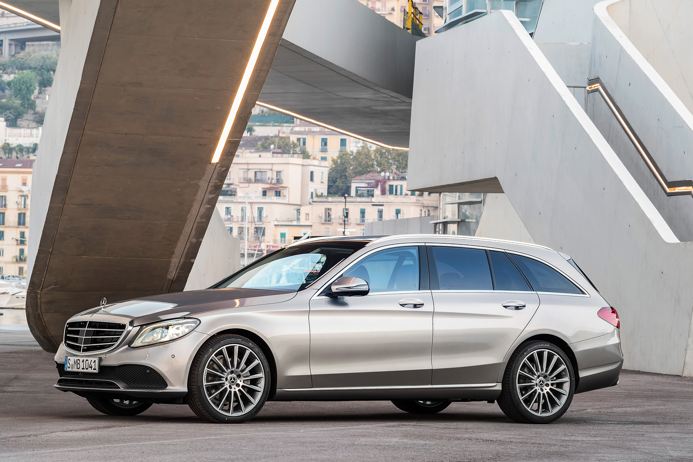 Mercedes-Benz C-class – side