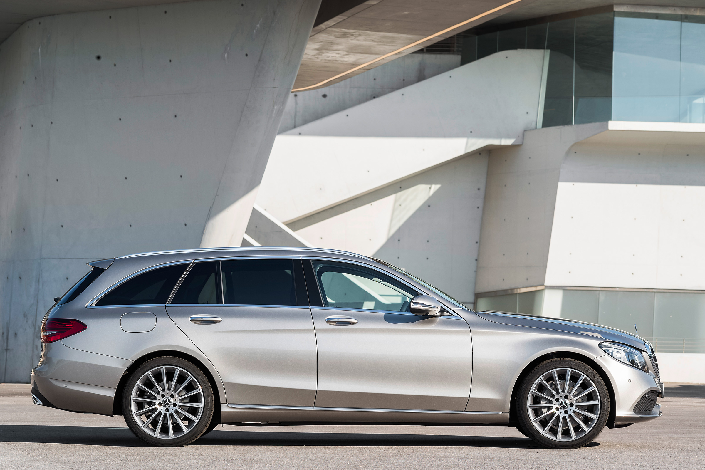 Mercedes-Benz C-class – side