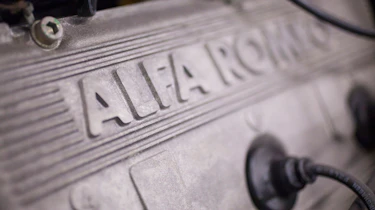 Alfa Romeo SZ - engine