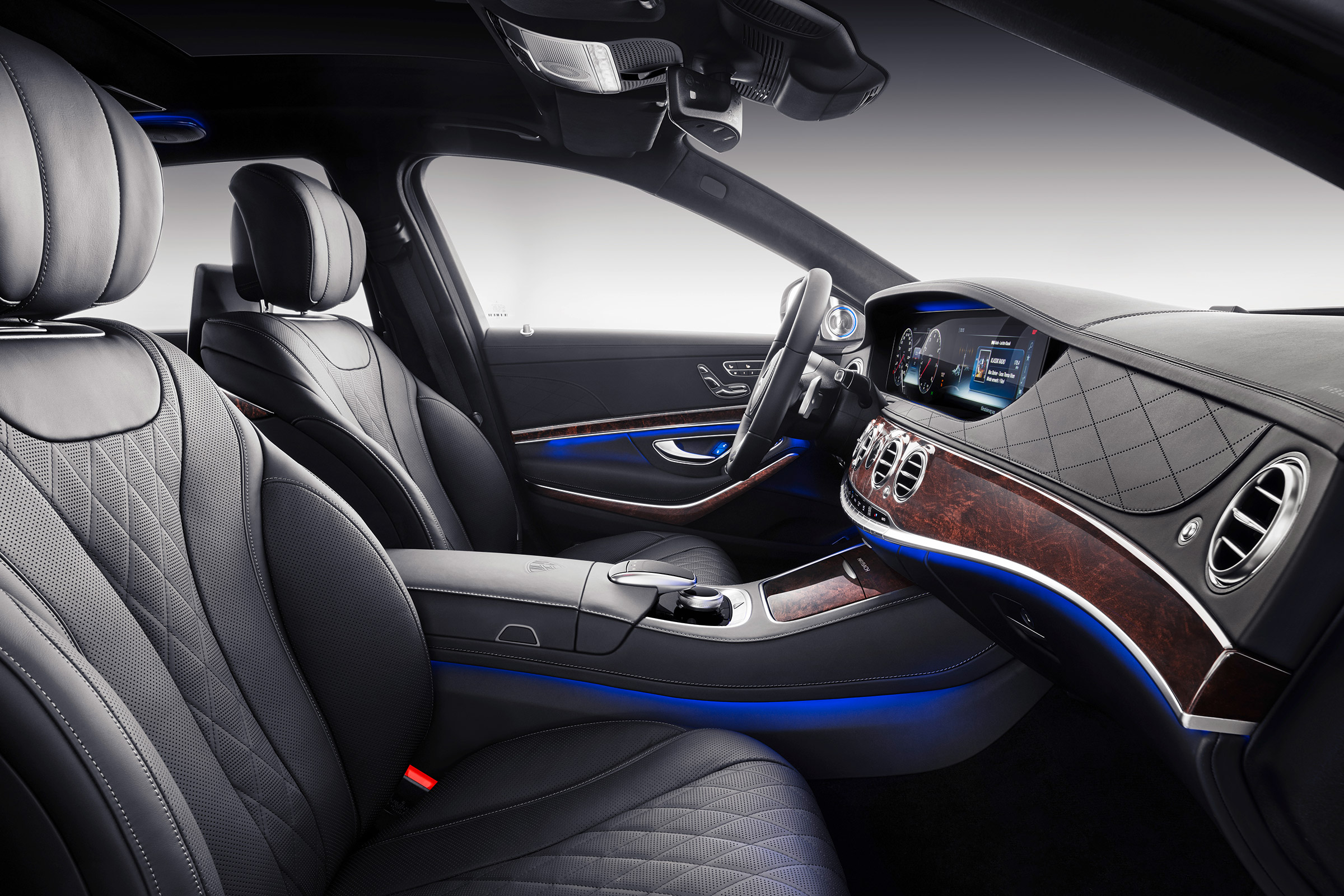 Mercedes-Maybach S 650 Saloon - interior