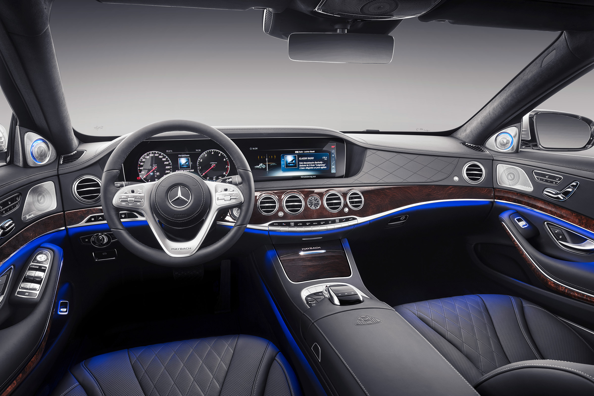Mercedes-Maybach S 650 Saloon - dash