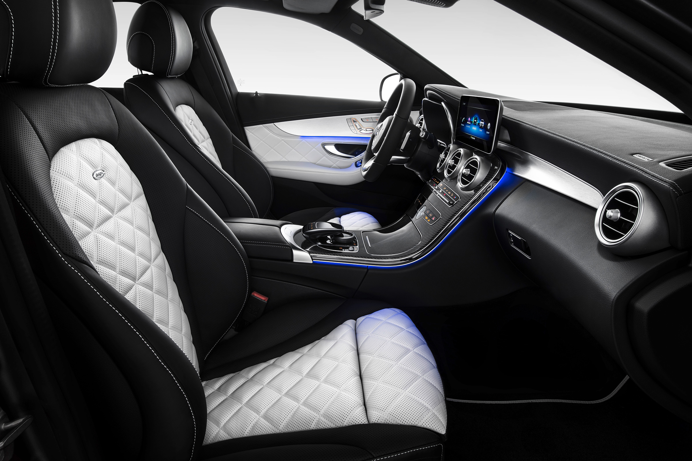 Mercedes-Benz C-class – interior