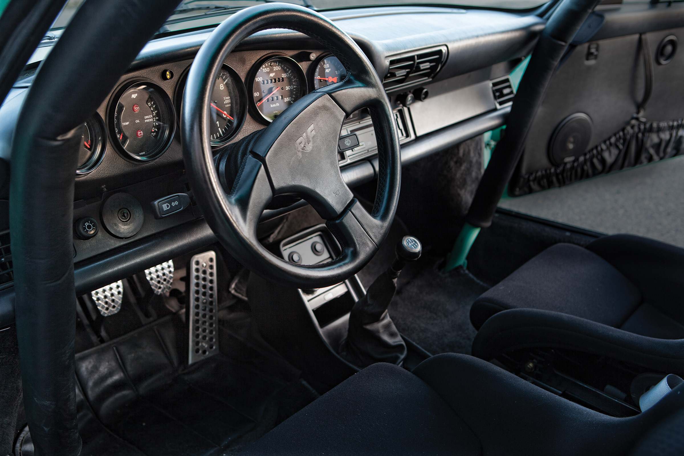 RUF CTR Clubsport – cabin