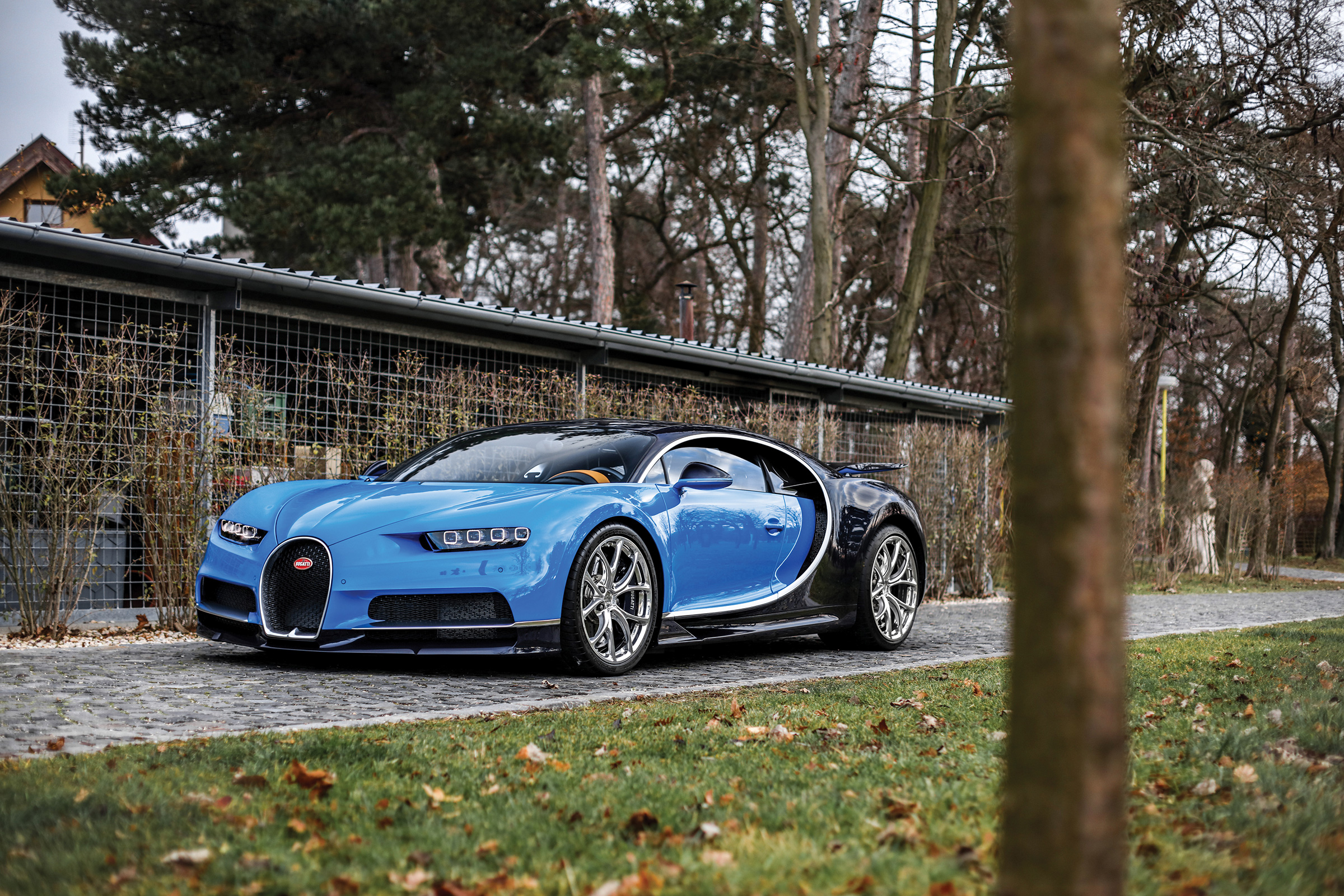 Bugatti Chiron – front quarter