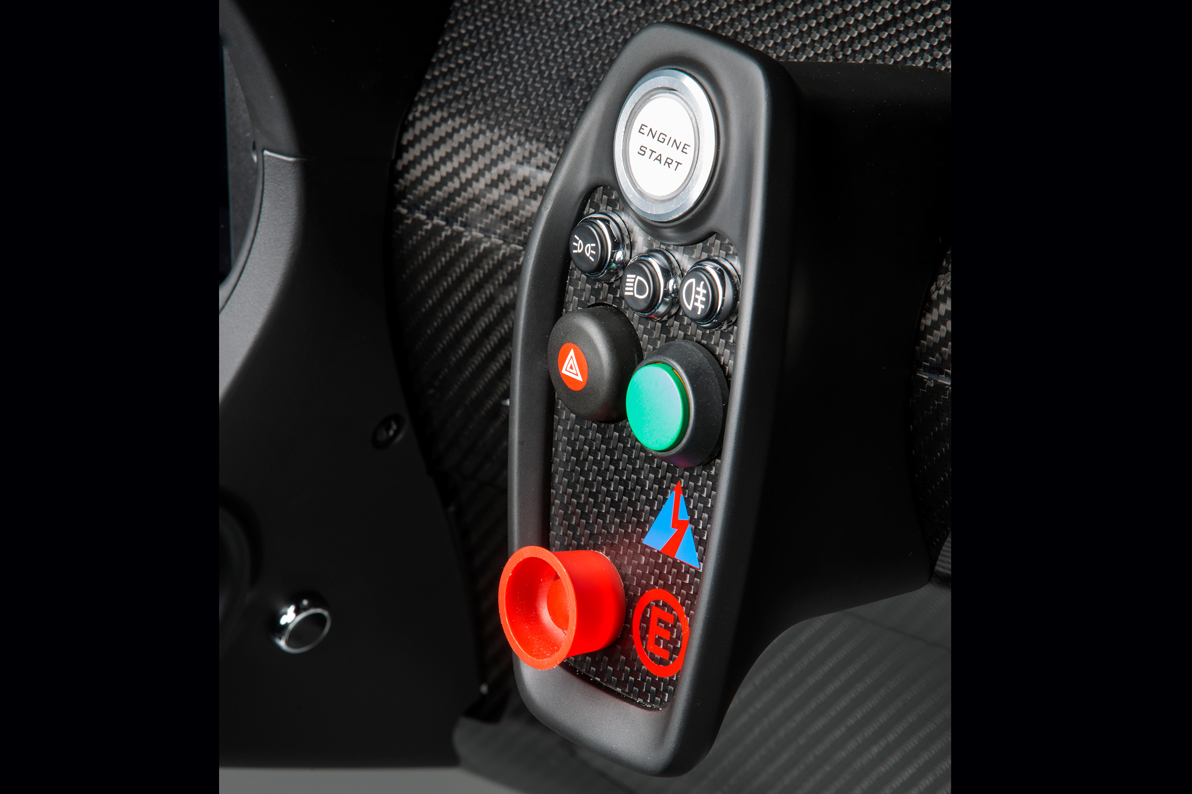 Lotus 3-Eleven – interior control panel 