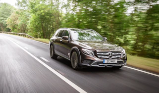 Mercedes E-class All-Terrain – front quarter