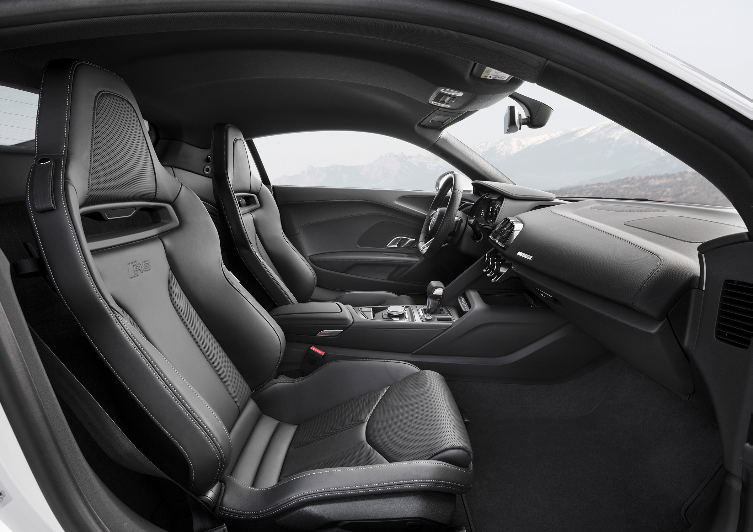 Audi R8 RWS - seats