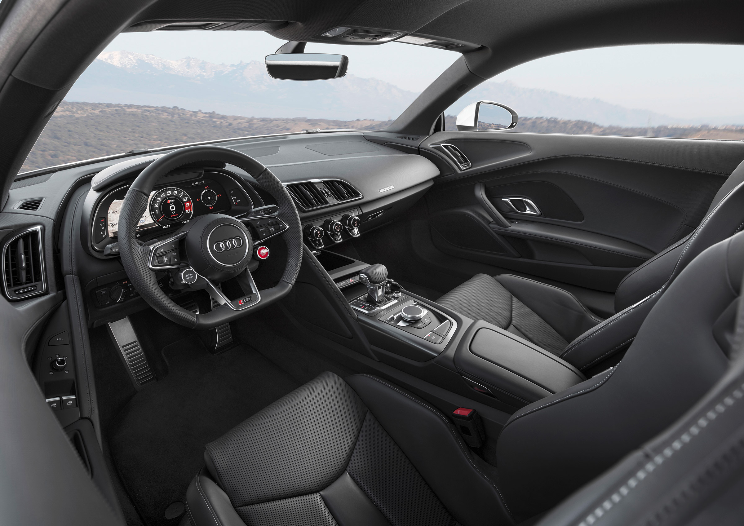 Audi R8 RWS - interior