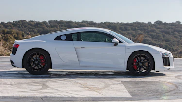 Audi R8 RWS - profile