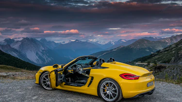 Porsche Boxster Spyder - roof