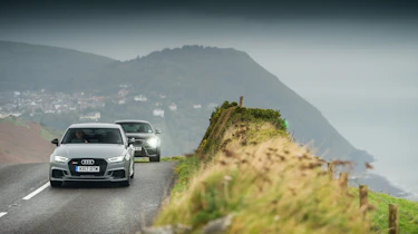 Audi RS 3 vs M2 - twin