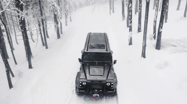 Ares Land Rover Defender – front