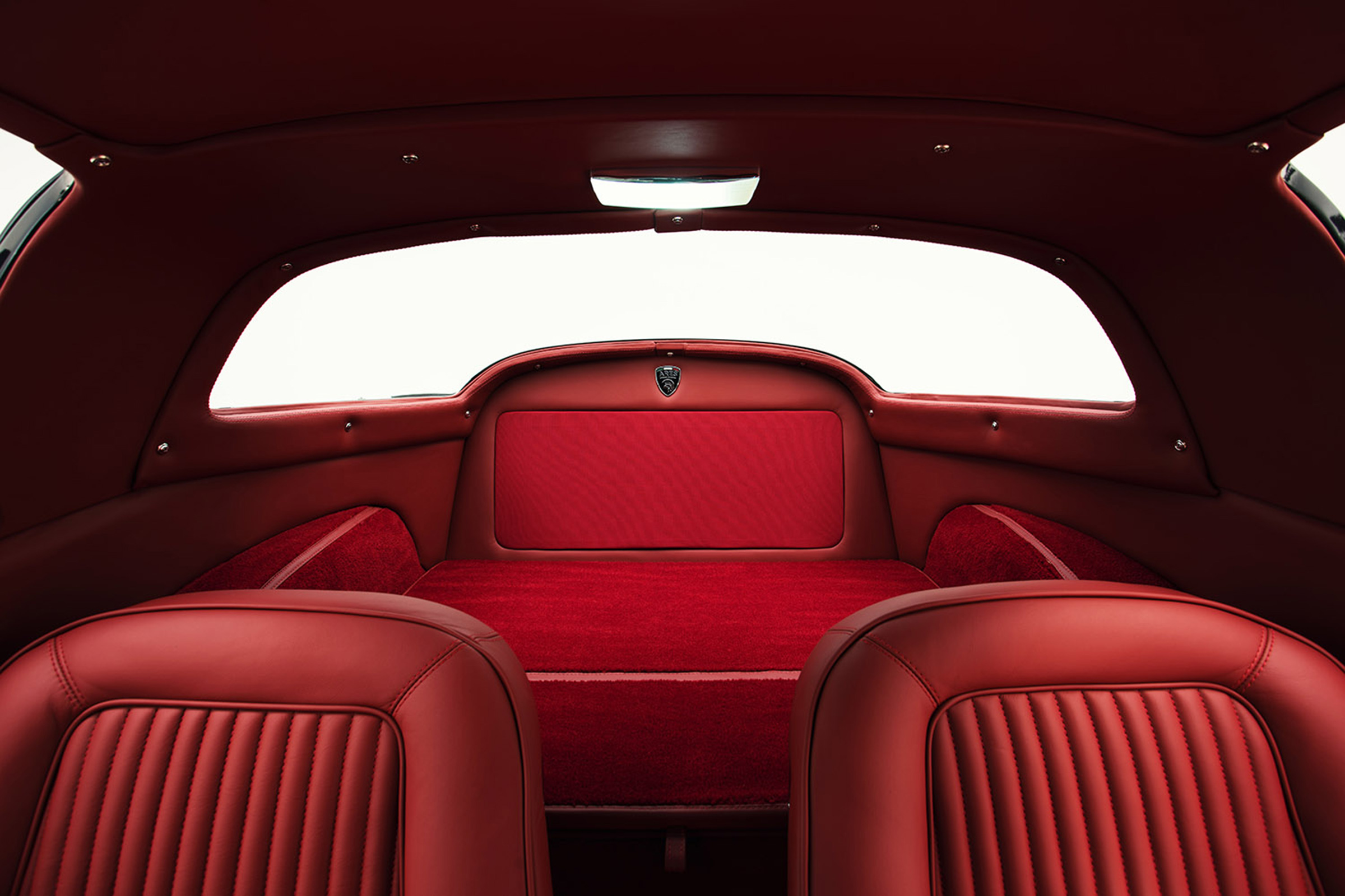 Ares Corvette Stingray - rear bench