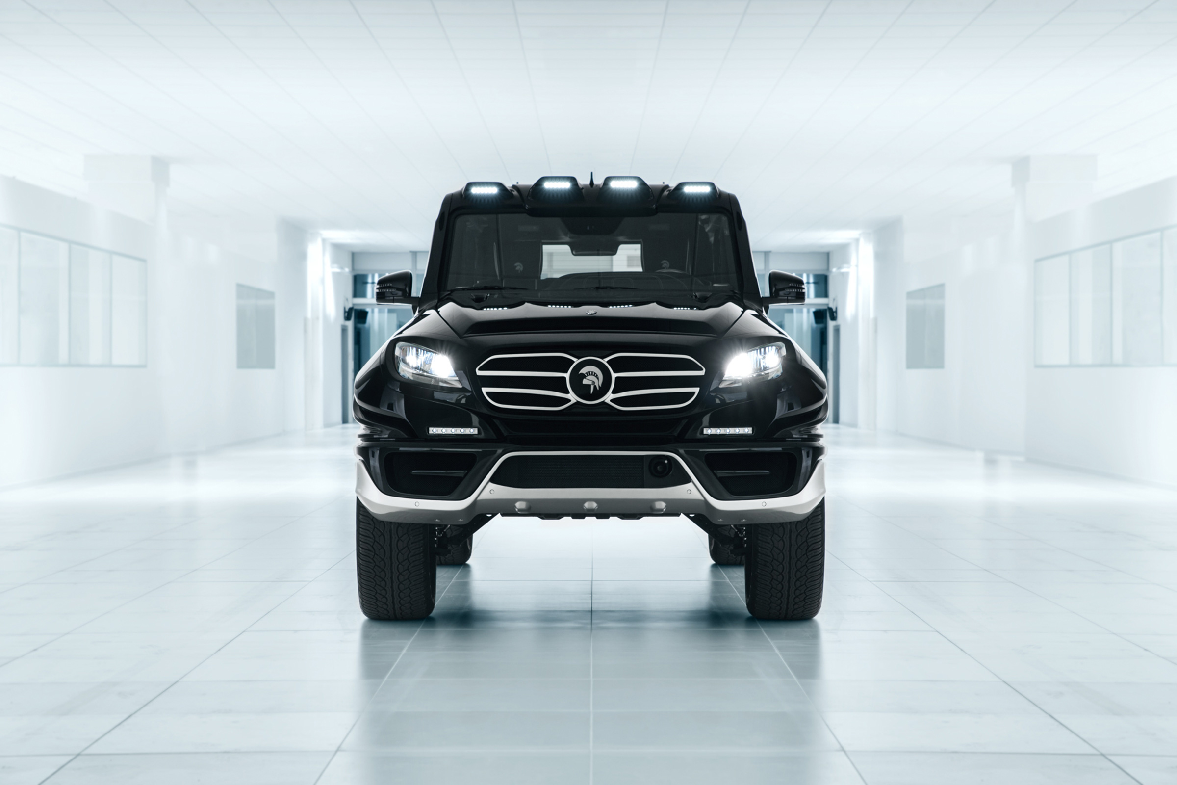 Ares X-Raid – front