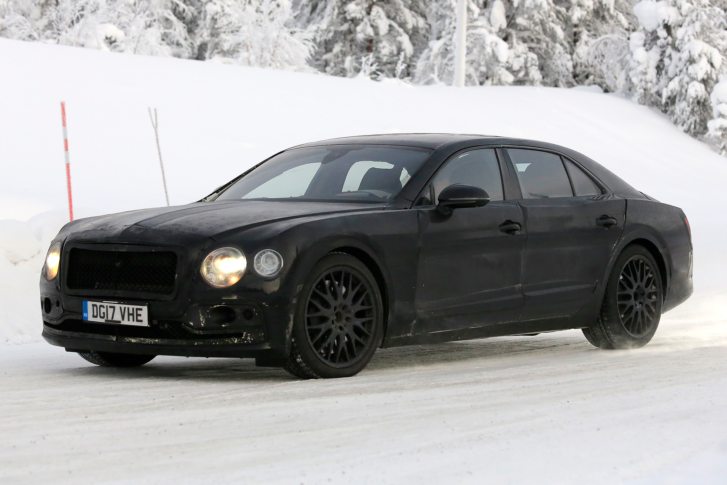 Bentley Flying Spur spied – front quarter