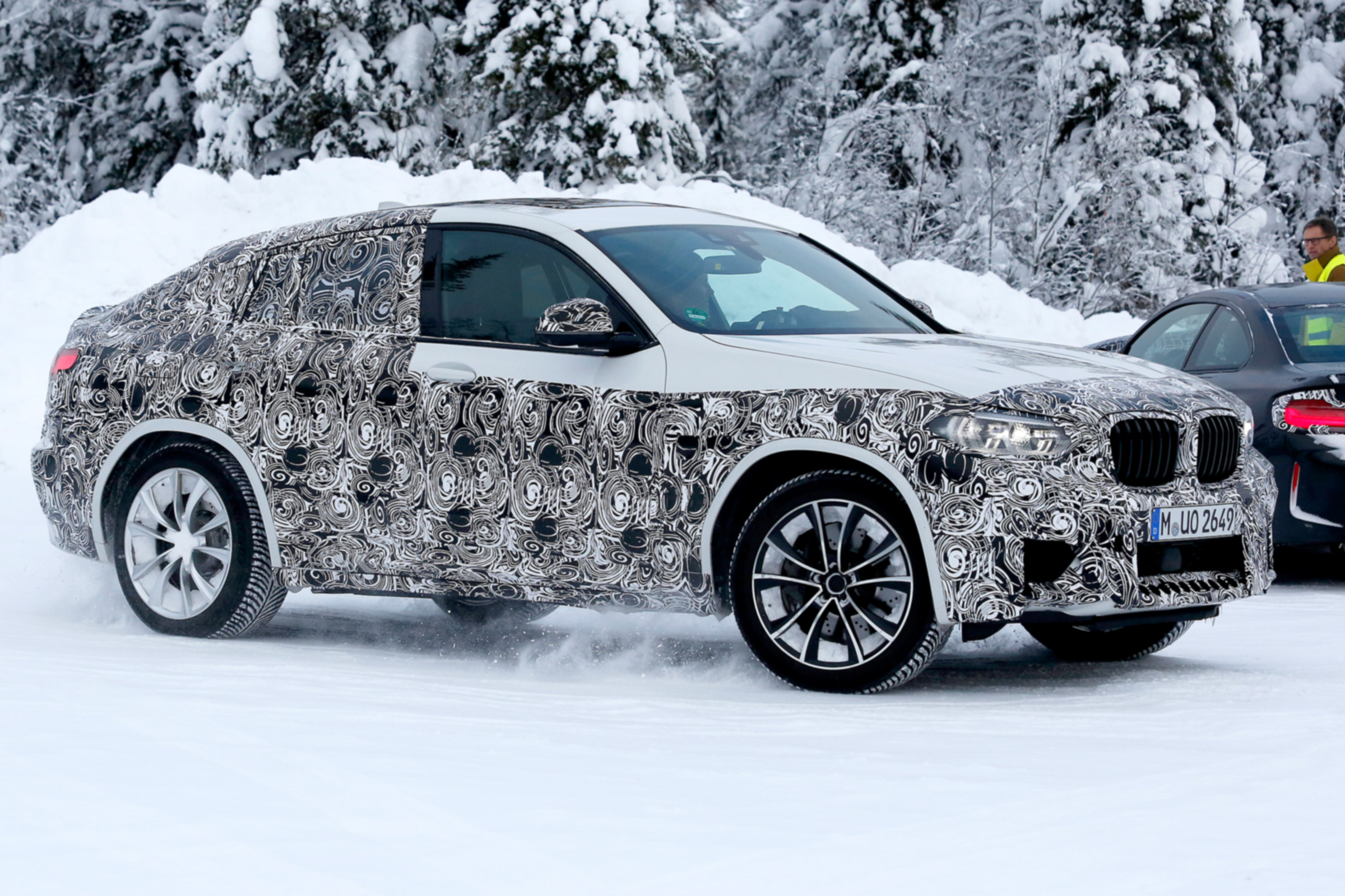 BMW X4 M development car - Front