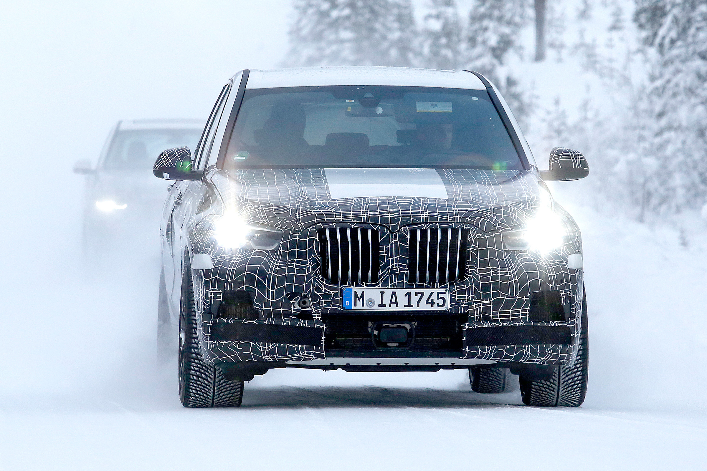 BMW X5 M spies – front