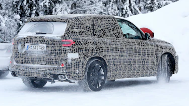 BMW X5 M spies – rear quarter