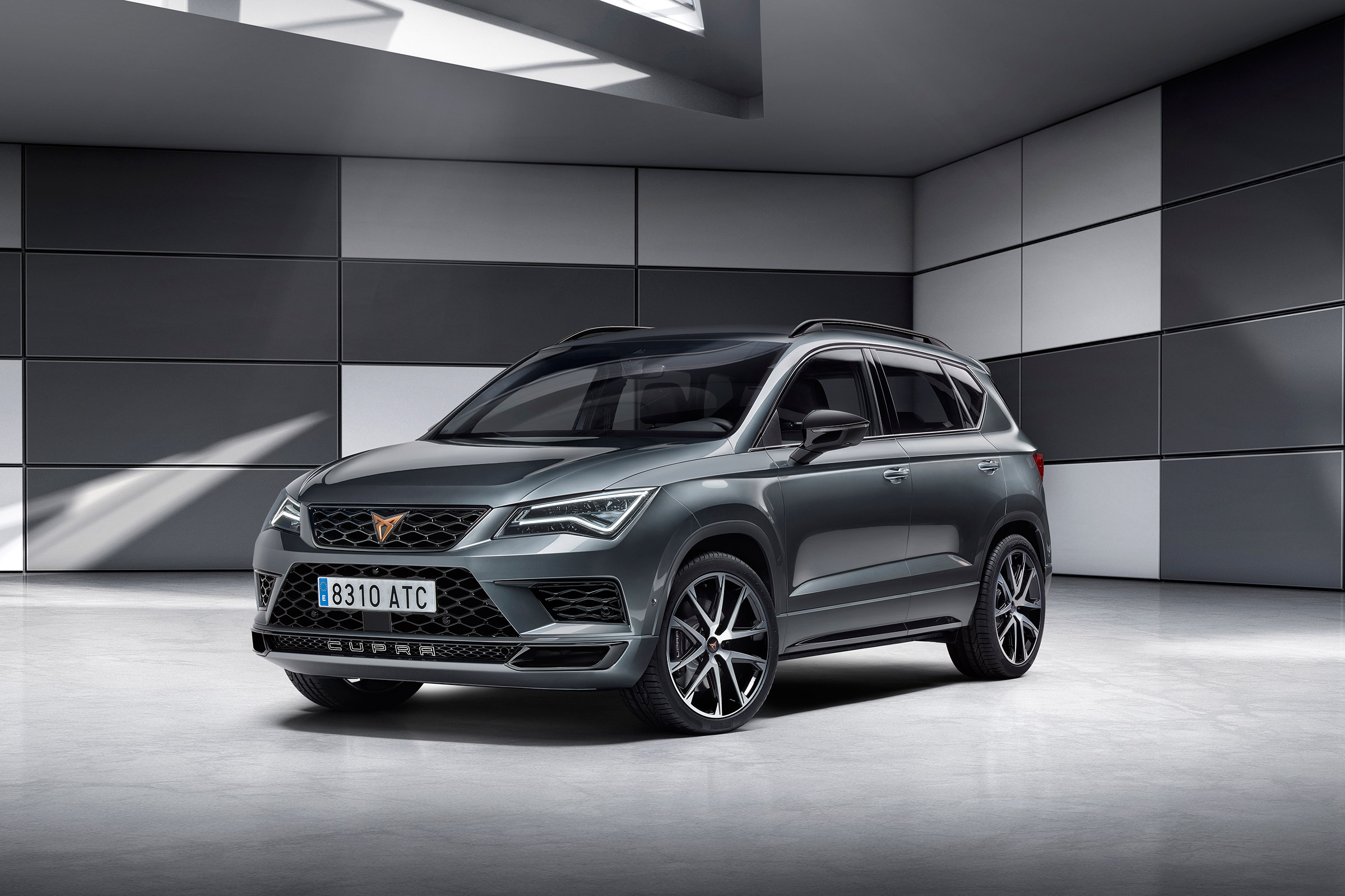 Cupra Ateca - front quarter