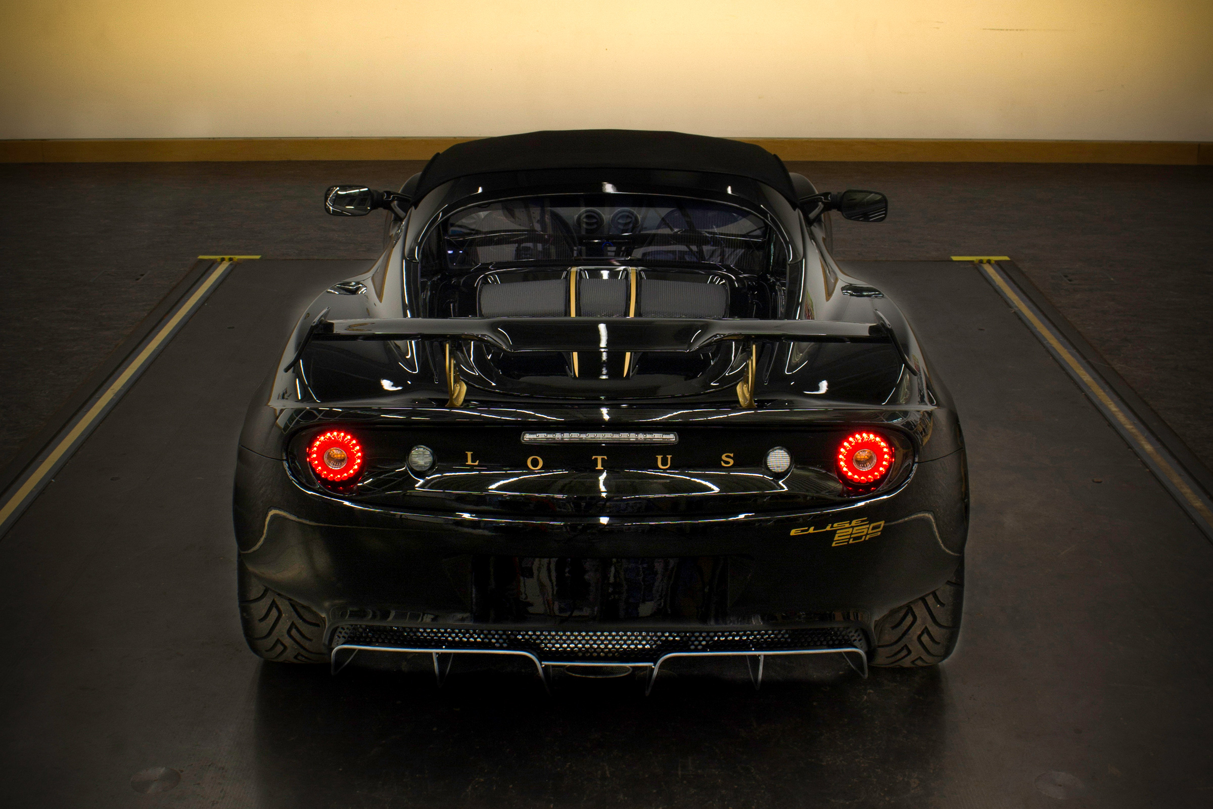 Lotus Elise Cup 250 GP Edition – rear