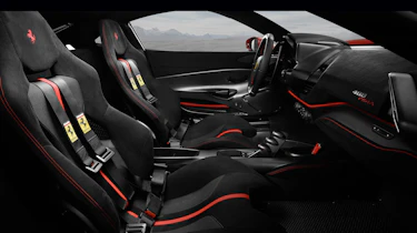 Ferrari 488 Pista – interior