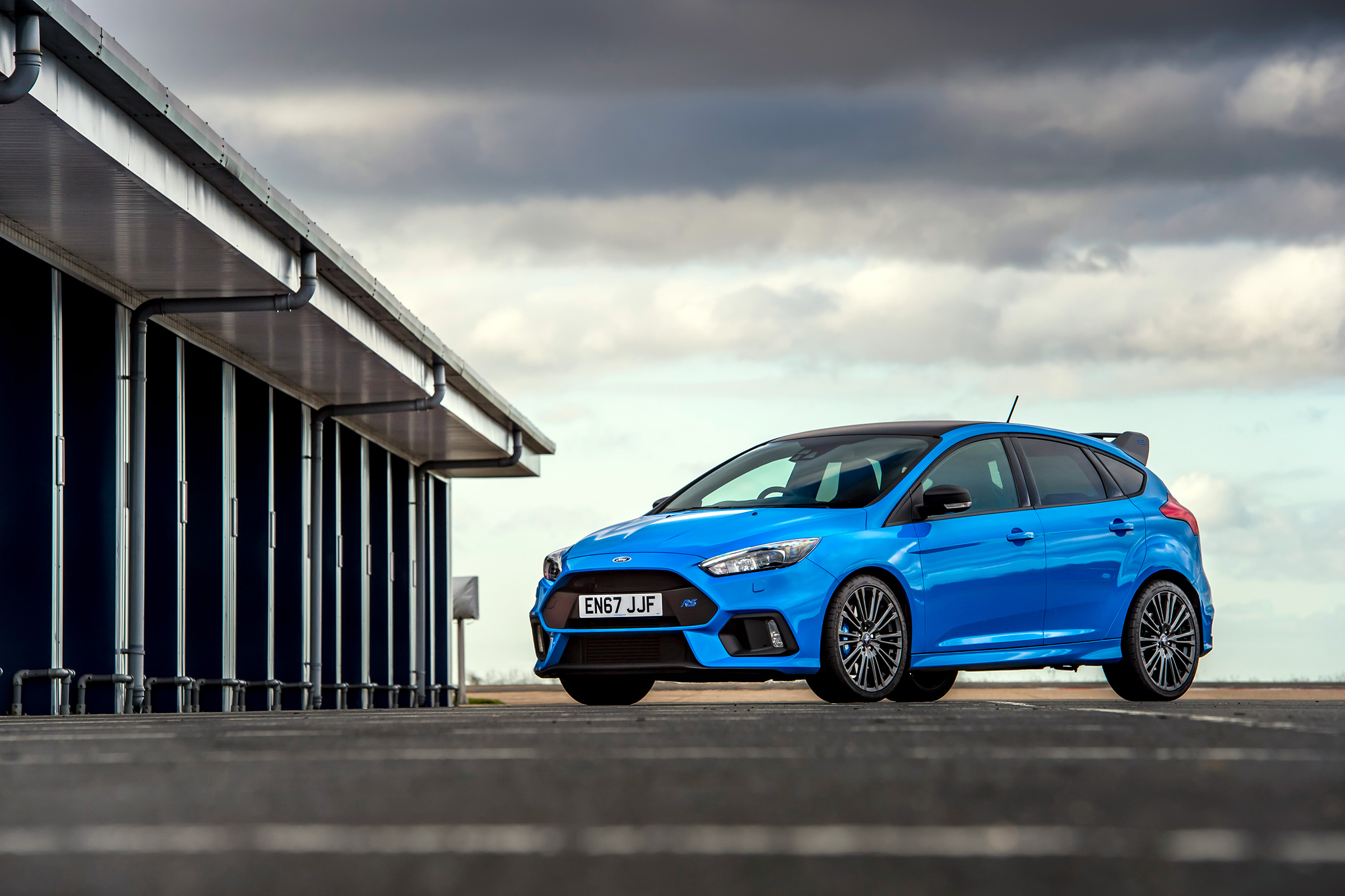 Ford Focus RS Edition – front quarter