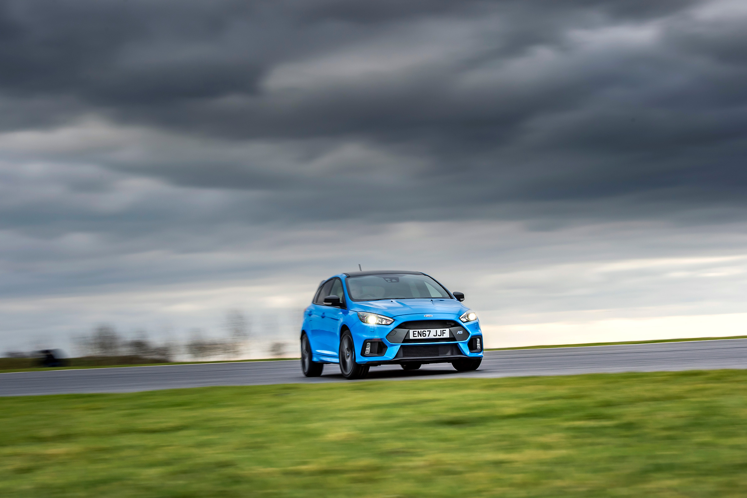 Ford Focus RS Edition – front quarter